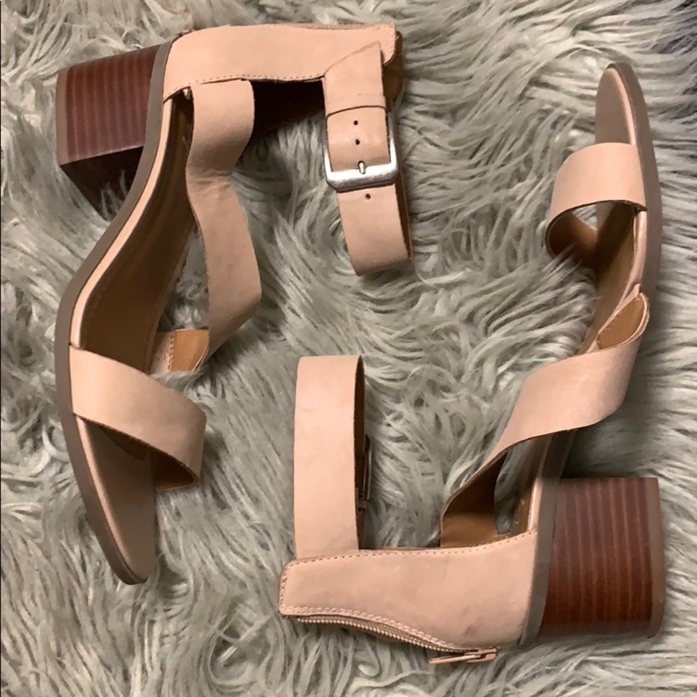 Crown Vintage ballet spink/nude sandals with heel